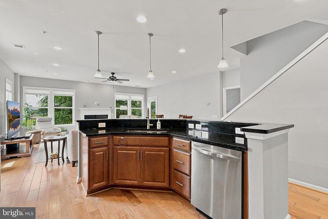 138 DENISON ST, Fredericksburg, VA 22406