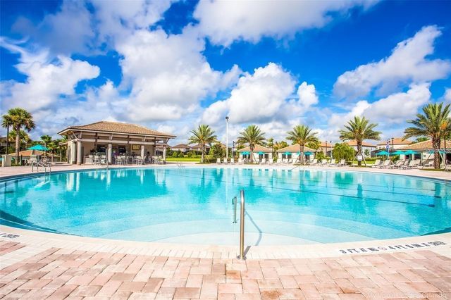 700 WHISTLING STRAITS BOULEVARD, Davenport, FL 33896