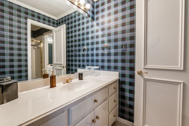 5140 Quail Lake Drive, Dallas, TX 75287