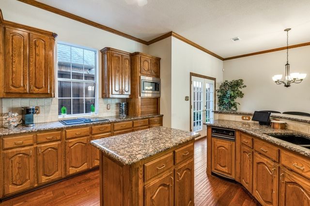 5140 Quail Lake Drive, Dallas, TX 75287