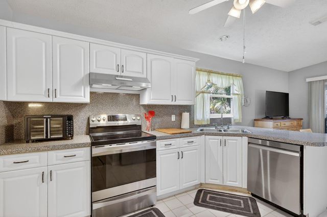 6656 Picante Circle, Fort Pierce, FL 34951