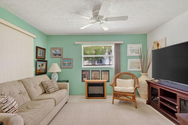 6656 Picante Circle, Fort Pierce, FL 34951