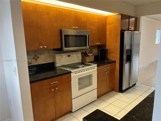1301 SW 142nd Avenue 301H, Pembroke Pines, FL 33027