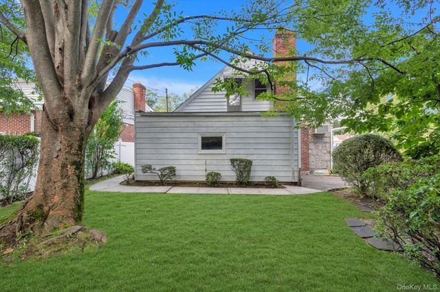 67 Maple Drive, New Hyde Park, NY 11040