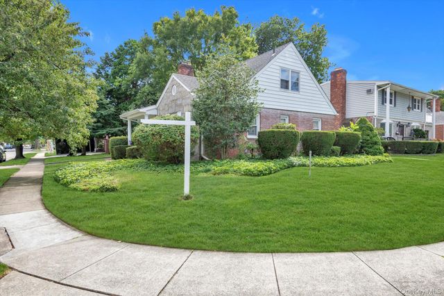 67 Maple Drive, New Hyde Park, NY 11040