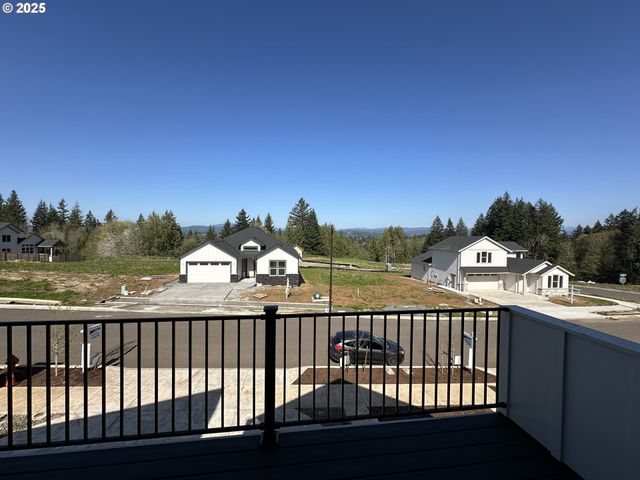 41950 DESCHUTES Ave, Sandy, OR 97055