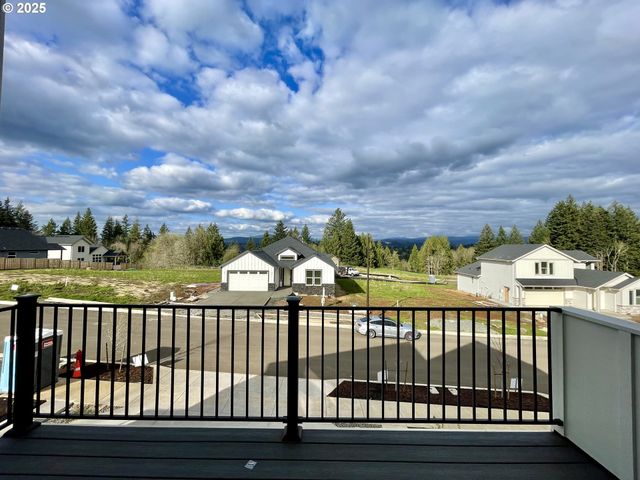 41950 DESCHUTES Ave, Sandy, OR 97055