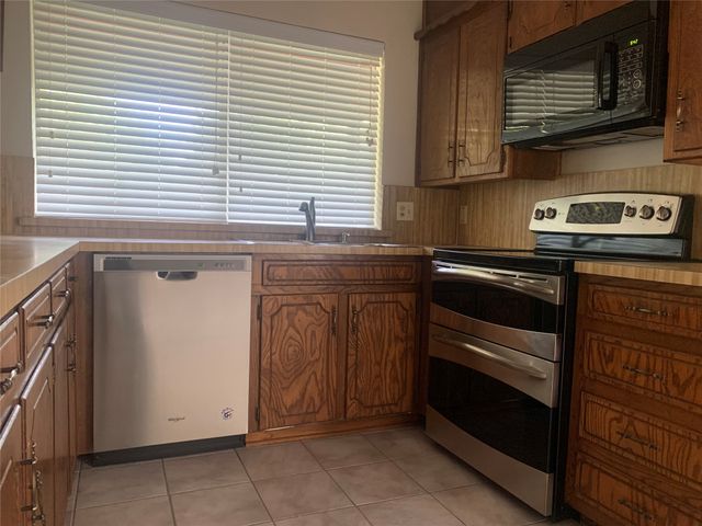 7612 Mary Drive, North Richland Hills, TX 76180