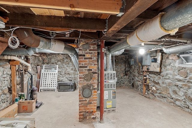 193 Saint Mary St, Needham, MA 02494