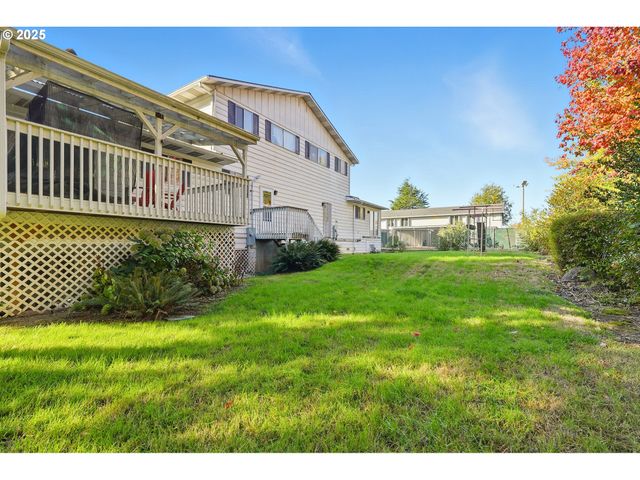 4151 Ne 8TH St, Gresham, OR 97030