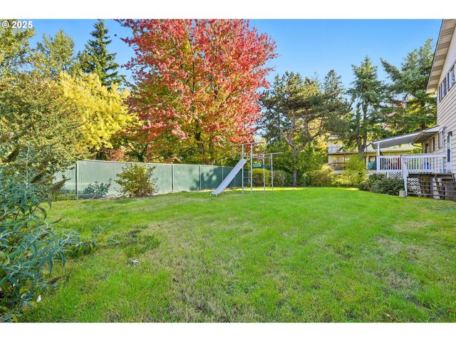 4151 Ne 8TH St, Gresham, OR 97030