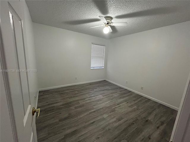 16120 Opal Creek Dr, Weston, FL 33331