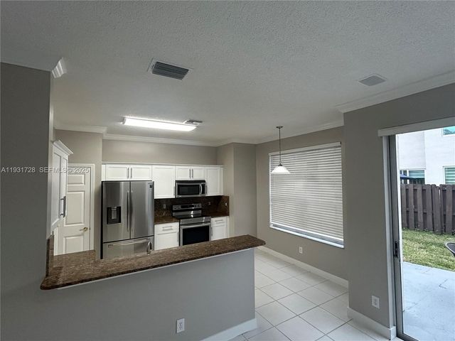 16120 Opal Creek Dr, Weston, FL 33331