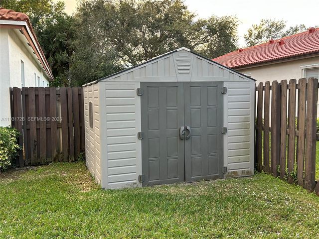 16120 Opal Creek Dr, Weston, FL 33331