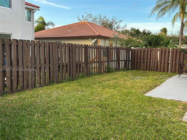 16120 Opal Creek Dr, Weston, FL 33331