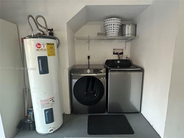 16120 Opal Creek Dr, Weston, FL 33331