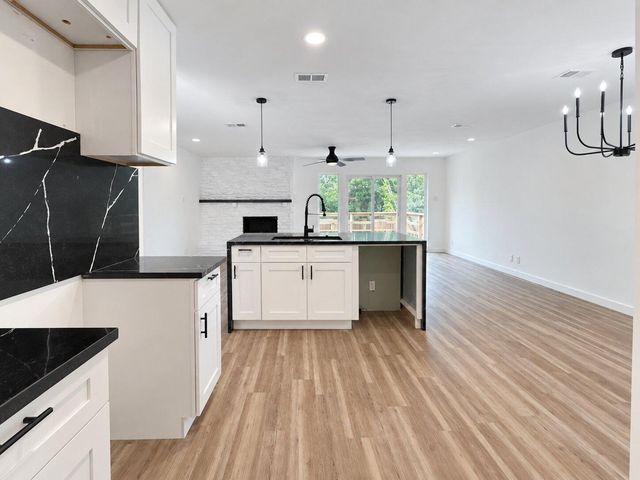 6907 Tulane DR, Austin, TX 78723