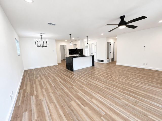 6907 Tulane DR, Austin, TX 78723