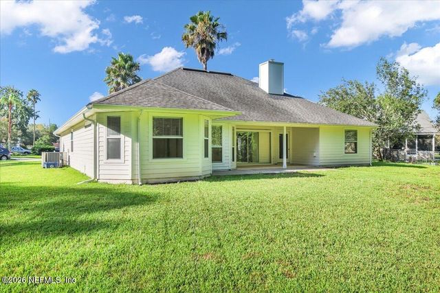 1600 RUSTLING Drive, Fleming Island, FL 32003