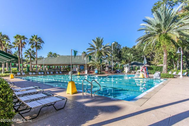 1600 RUSTLING Drive, Fleming Island, FL 32003