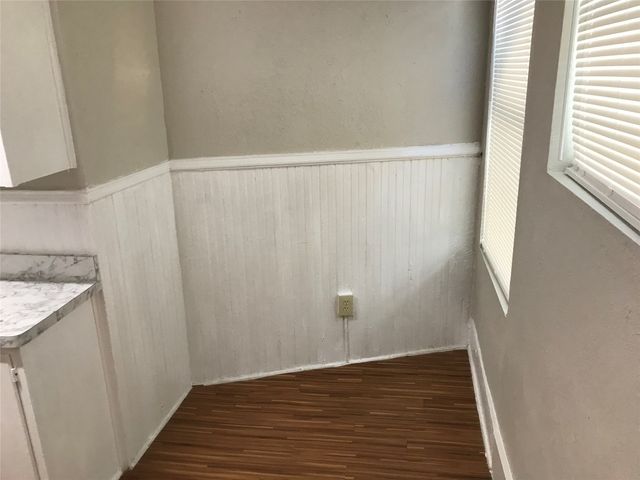 1118 N Zang Boulevard 101, Dallas, TX 75203