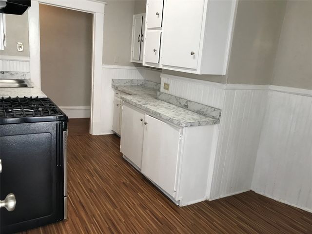 1118 N Zang Boulevard 101, Dallas, TX 75203