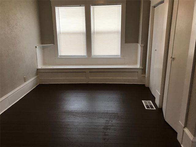 1118 N Zang Boulevard 101, Dallas, TX 75203