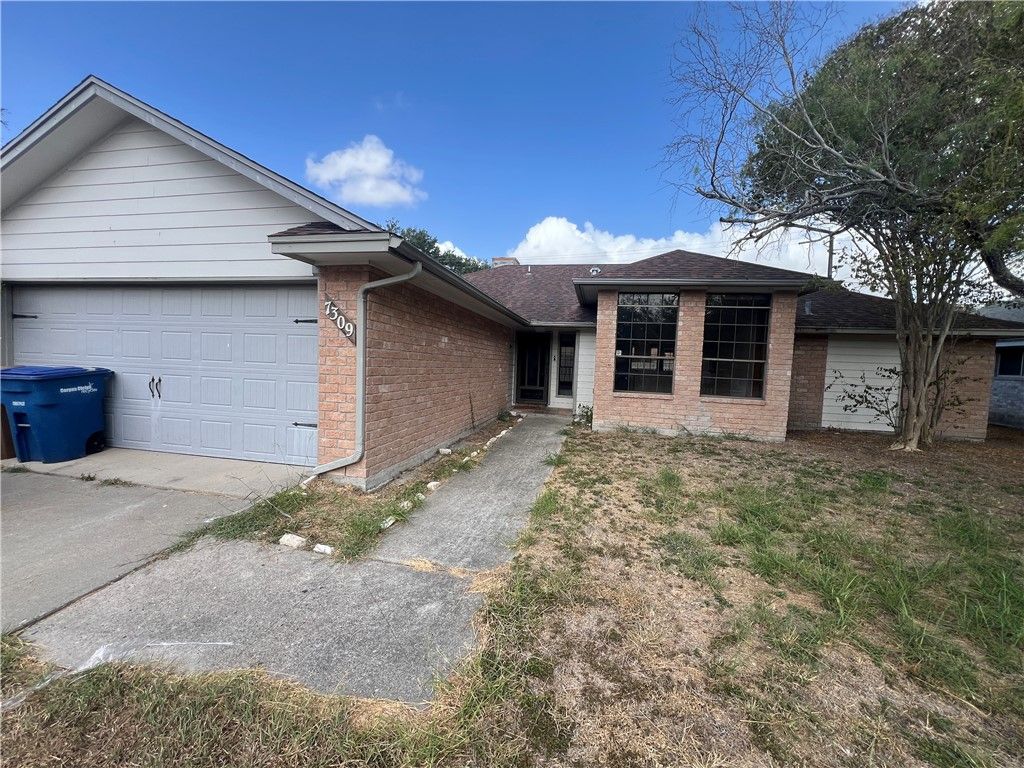 7309 Ridge Creek Dr, Corpus Christi, TX 78413
