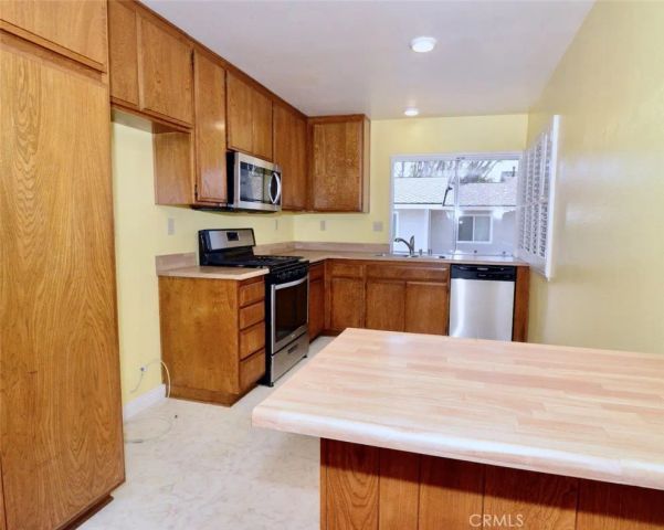 2470 Coventry Circle 66, Fullerton, CA 92833