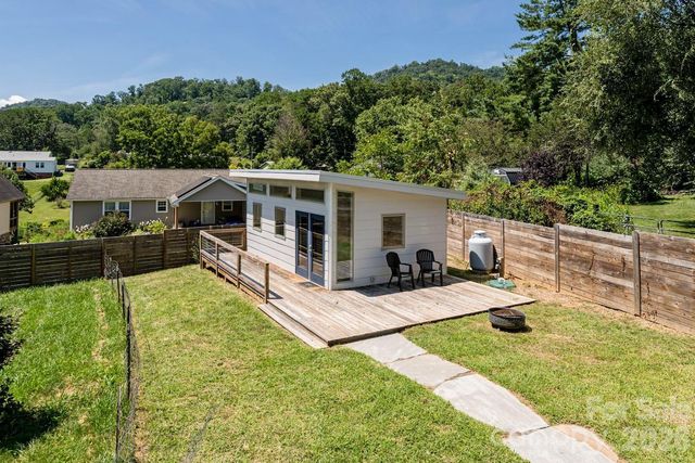 408 Old Haw Creek Road, Asheville, NC 28805