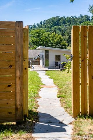408 Old Haw Creek Road, Asheville, NC 28805