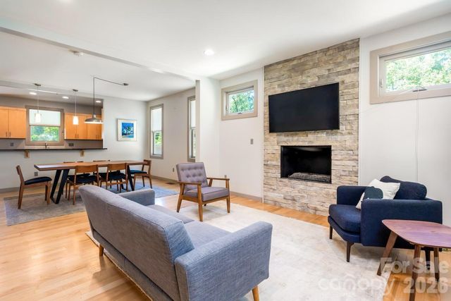 408 Old Haw Creek Road, Asheville, NC 28805