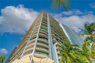 690 SW 1st Court PHII17, Miami, FL 33130