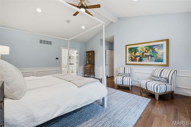 121 Ballas Court, Town And Country, MO 63131