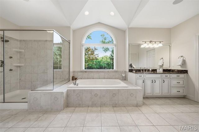 121 Ballas Court, Town And Country, MO 63131