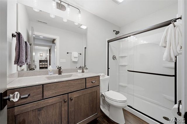 121 Ballas Court, Town And Country, MO 63131