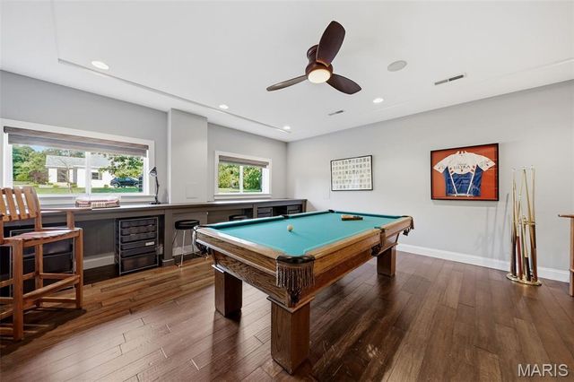 121 Ballas Court, Town And Country, MO 63131