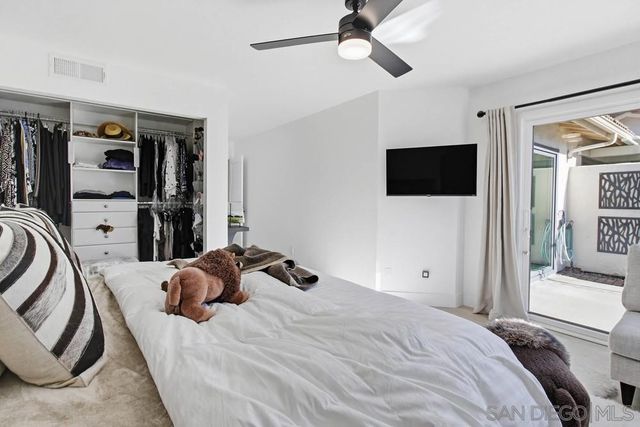 12795 Via Moura, San Diego, CA 92128