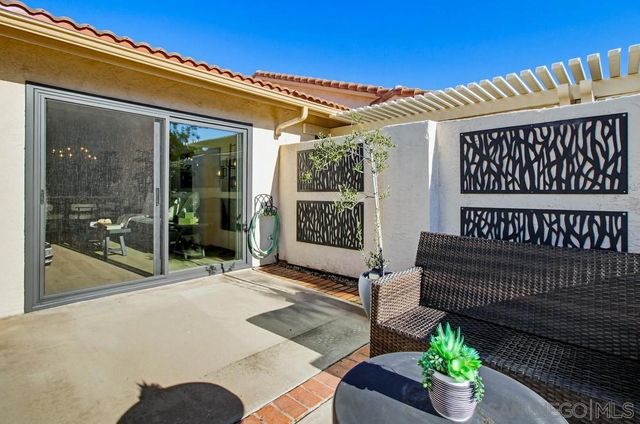 12795 Via Moura, San Diego, CA 92128