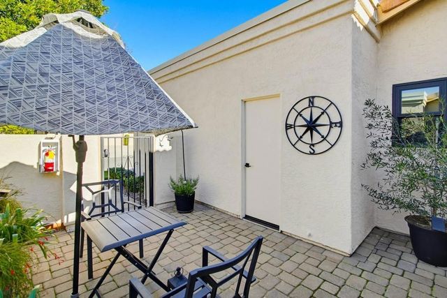 12795 Via Moura, San Diego, CA 92128