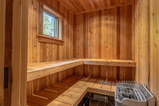 510 Forest Glen Road, Olympic Valley, CA 96146