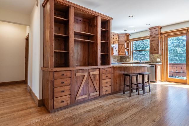 510 Forest Glen Road, Olympic Valley, CA 96146