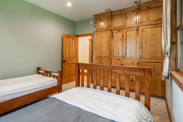 510 Forest Glen Road, Olympic Valley, CA 96146