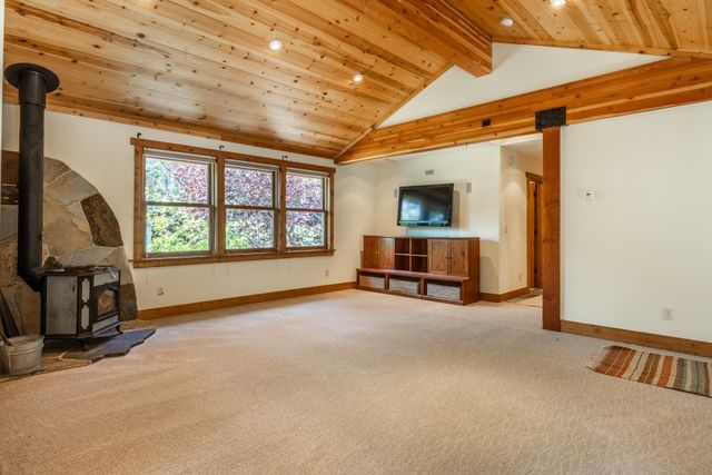 510 Forest Glen Road, Olympic Valley, CA 96146