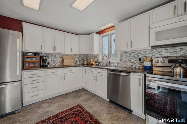 315 Judson Avenue, Groton, CT 06355