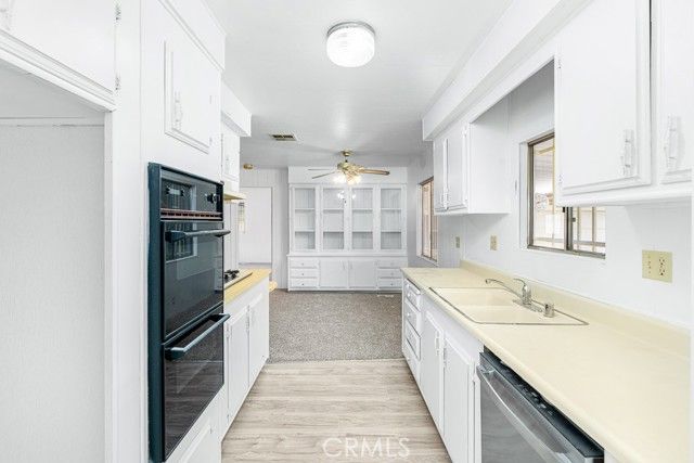 793 W Johnston, Hemet, CA 92543