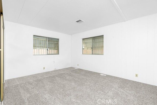 793 W Johnston, Hemet, CA 92543