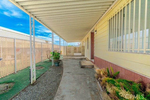 793 W Johnston, Hemet, CA 92543