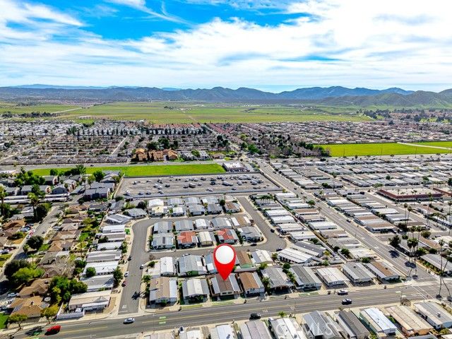 793 W Johnston, Hemet, CA 92543