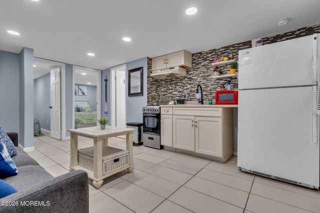 41 Lincoln Avenue, Seaside Heights, NJ 08751